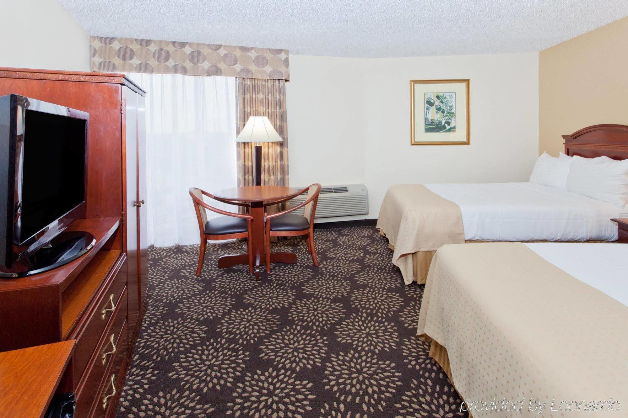 Holiday Inn Charleston-Riverview By Ihg Buitenkant foto