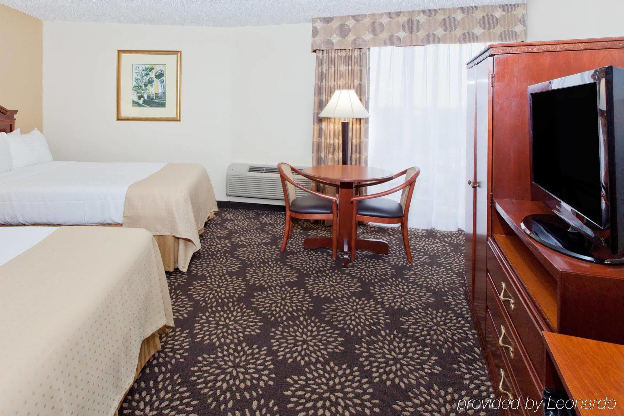 Holiday Inn Charleston-Riverview By Ihg Buitenkant foto