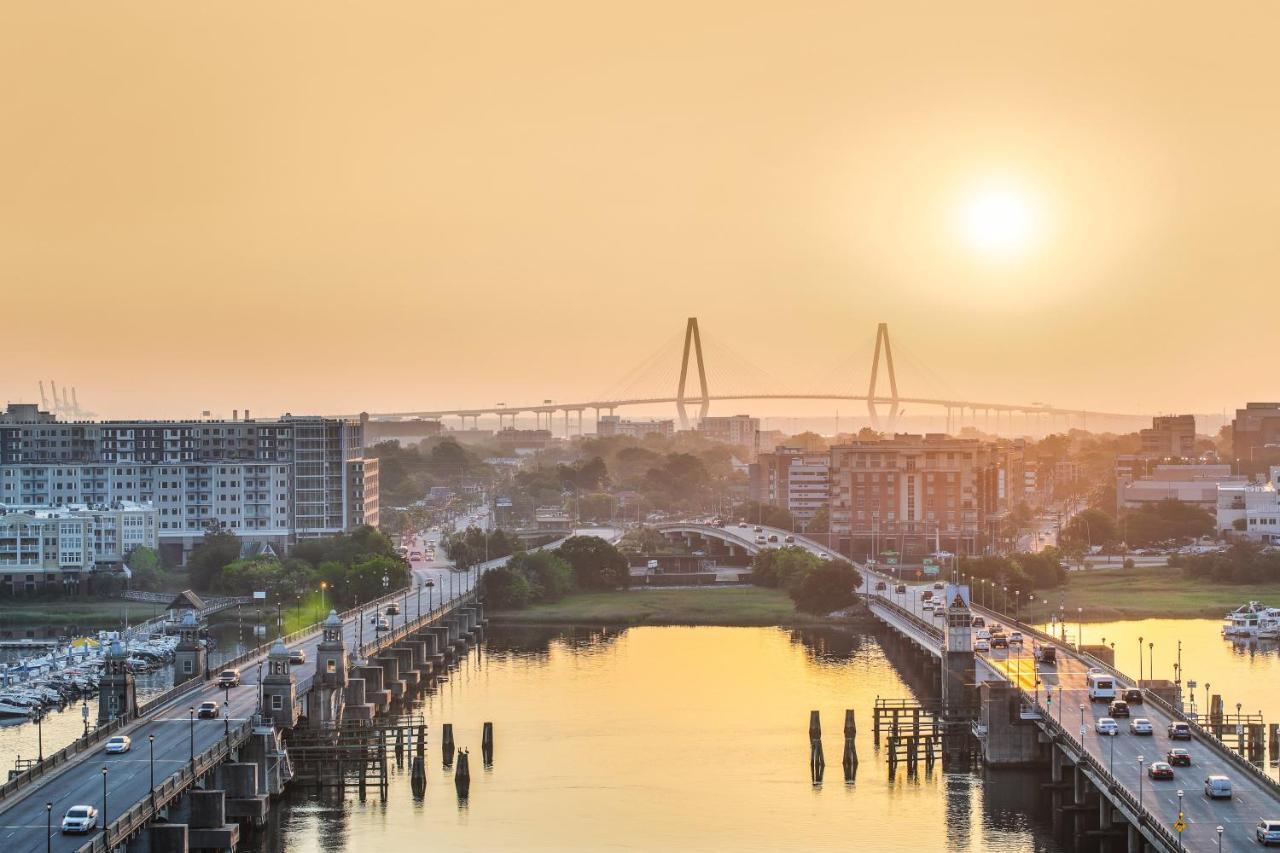 Holiday Inn Charleston-Riverview By Ihg Buitenkant foto